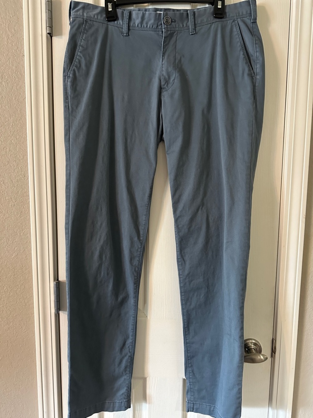 Express Men's Chino Pants in Slate Blue